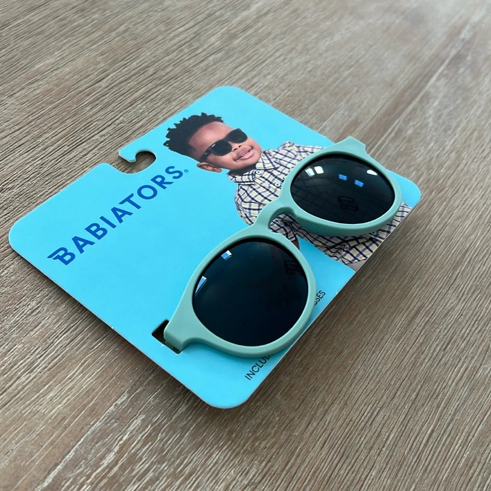 Babiators Mint Green Classic Keyhole Round Shape Sunglasses Ages 0-2 3-5 years